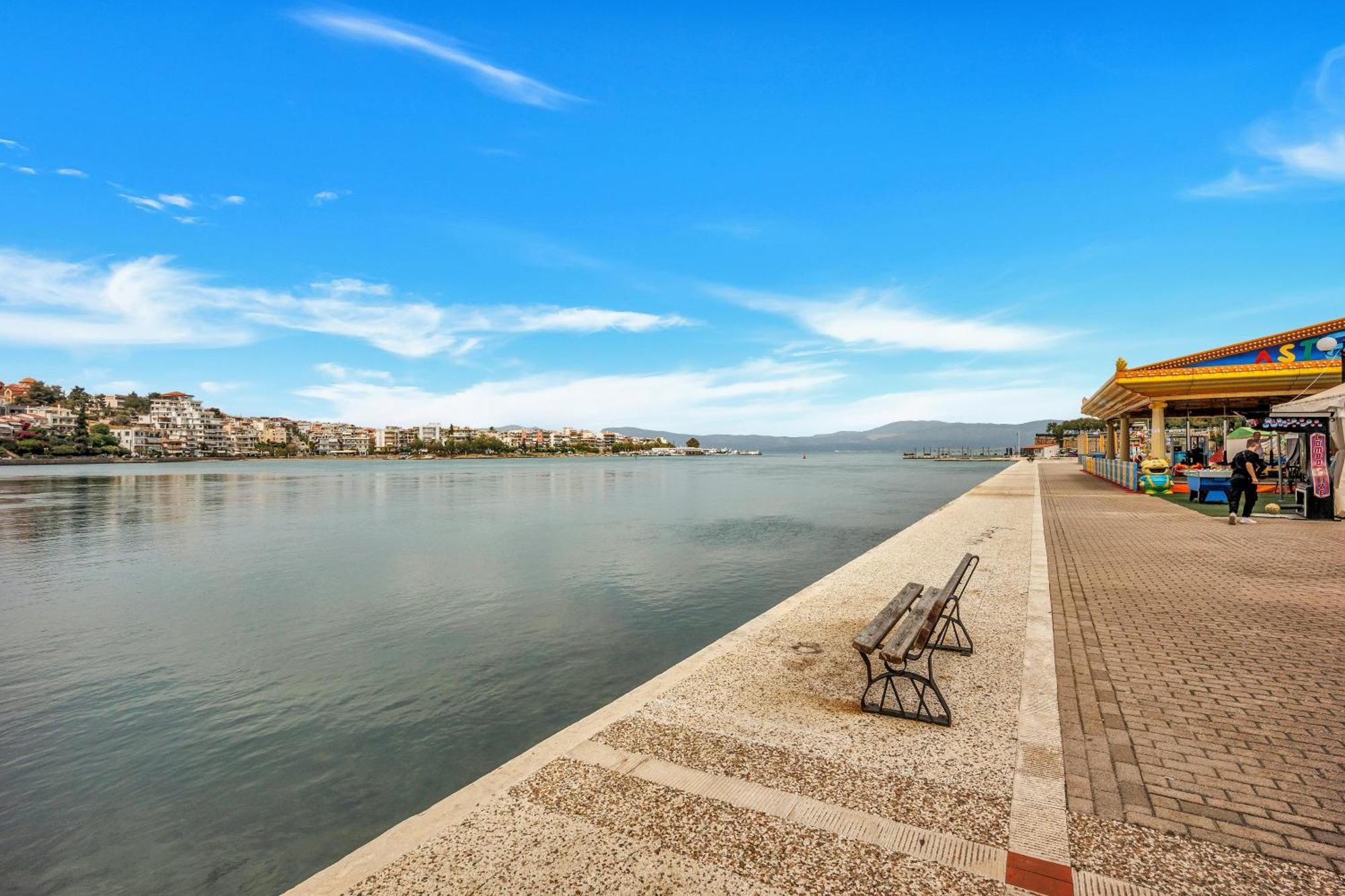Fabulous Central Apartment Close To The Sea! Chalkís المظهر الخارجي الصورة