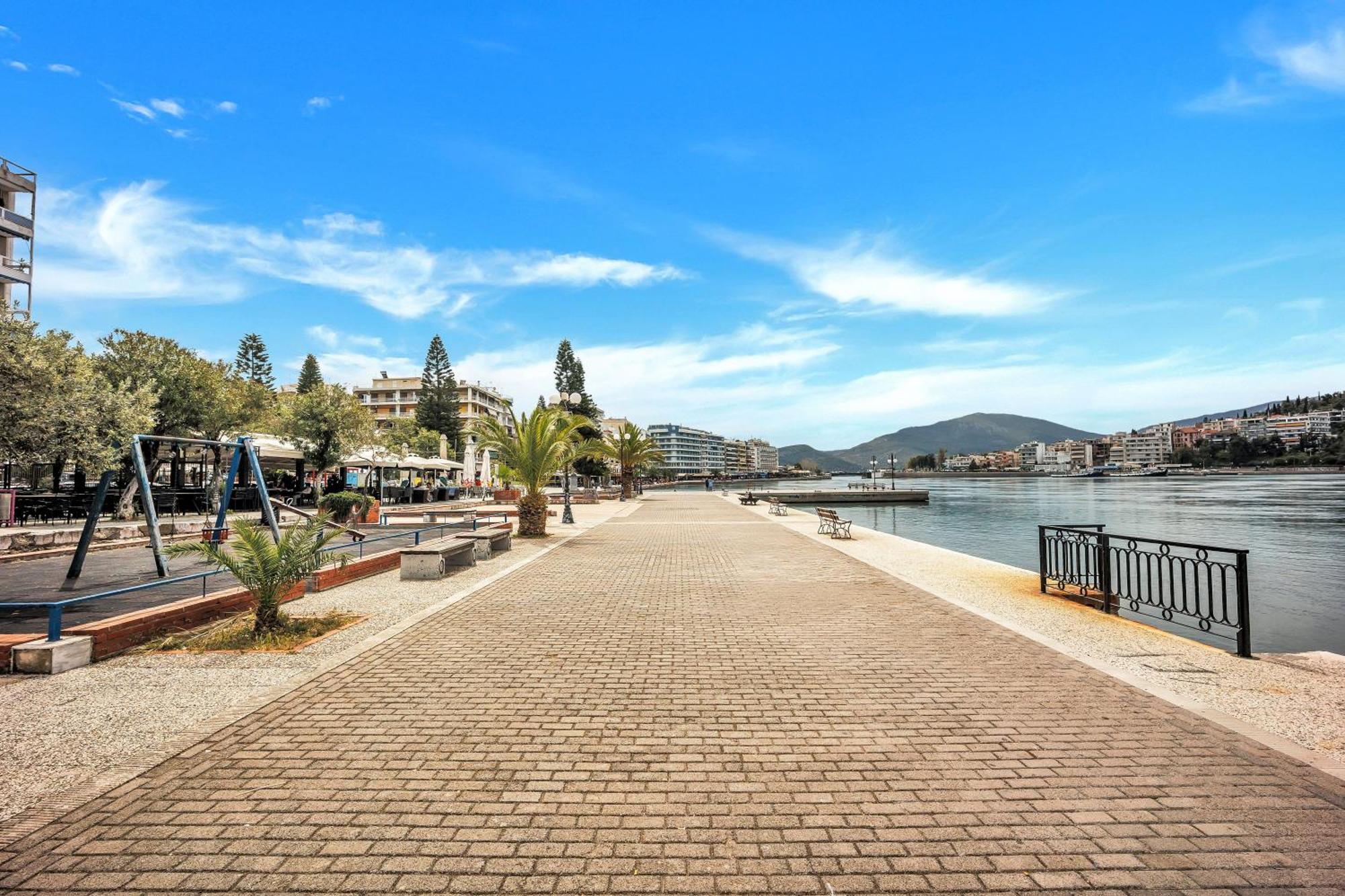 Fabulous Central Apartment Close To The Sea! Chalkís المظهر الخارجي الصورة